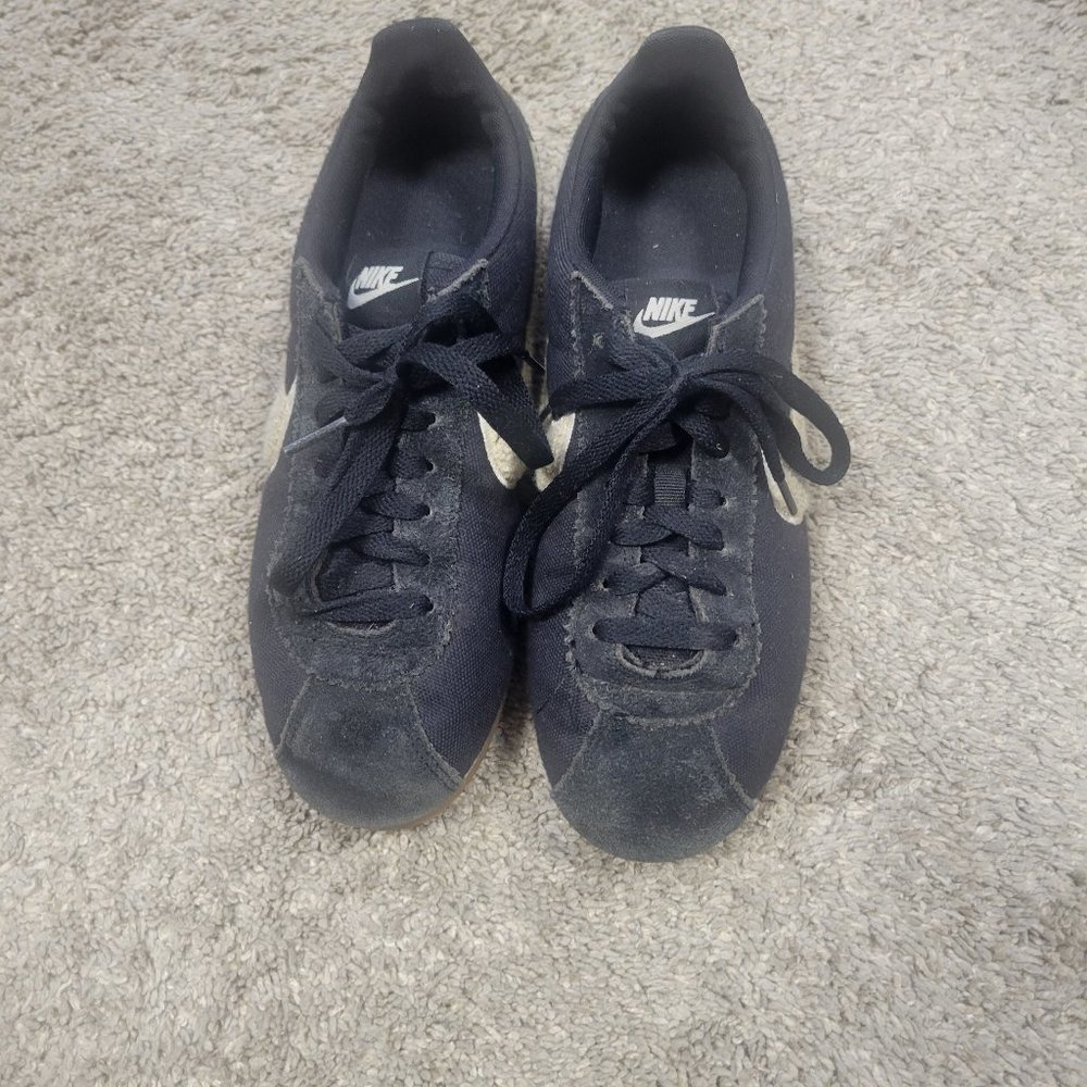 Nike shoe
